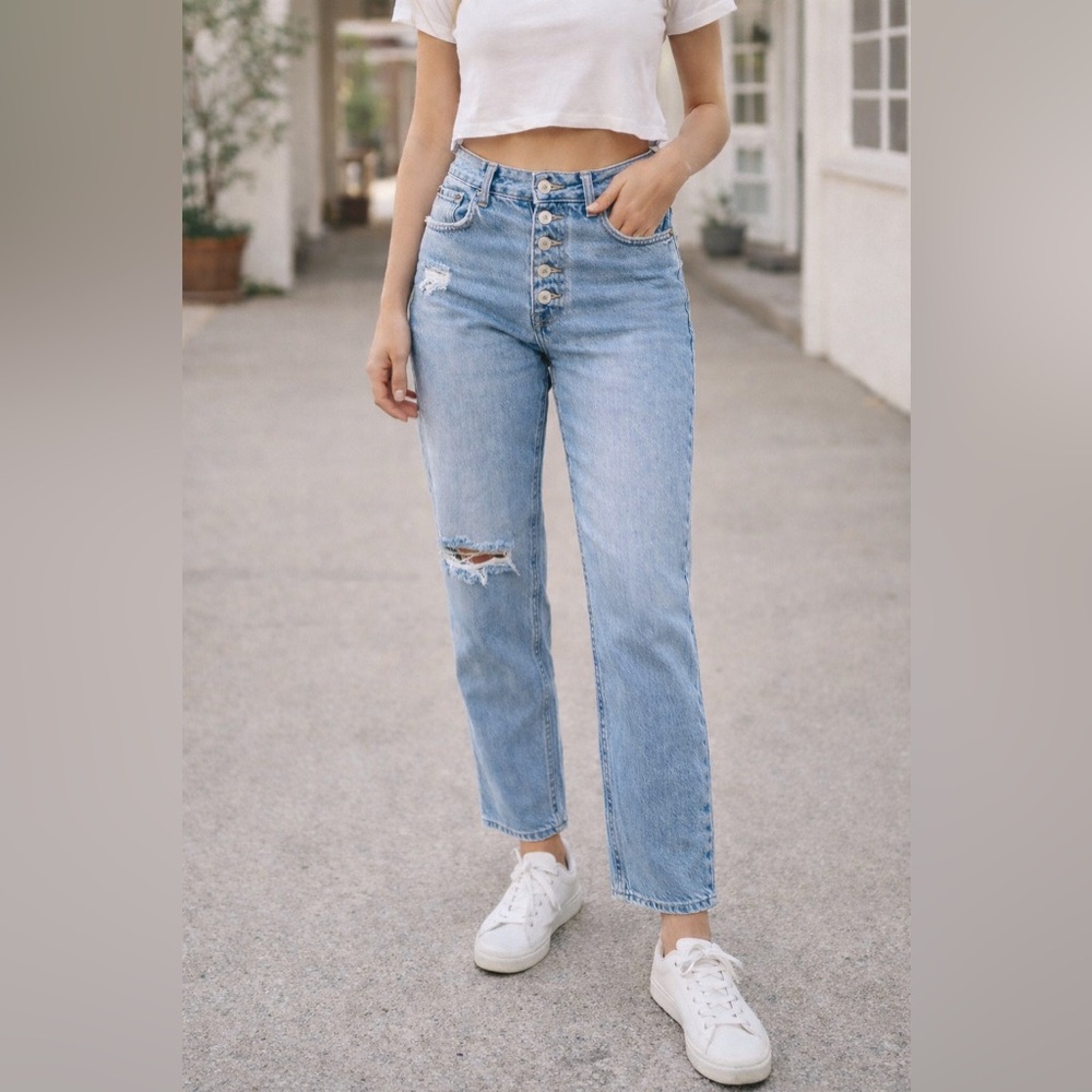 H&M High-Rise Light Blue Button-Fly Straight Jeans 8x26 - Picture 1 of 13